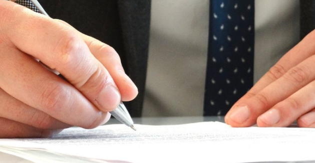 Jasa Pendaftaran Merek di Surabaya – Panduan Lengkap & Jasa Pembuatan Kontrak dan Perjanjian di Surabaya